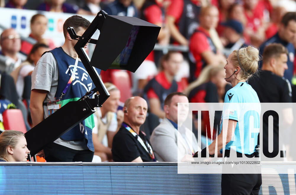 Mandatory Credit: Photo by James Marsh Shutterstock (13020894am) Referee Lisa Lehtovaara checks the VAR screen for a possible penalty. Norway v Northern Ireland, Womens UEFA European Championship, EM, Europameisterschaft Group A, Football, St Mary s Stadium, Southampton, UK - 07 Jul 2022 Norway v Northern Ireland, Womens UEFA European Championship, Group A, Football, St Mary s Stadium, Southampton, UK - 07 Jul 2022