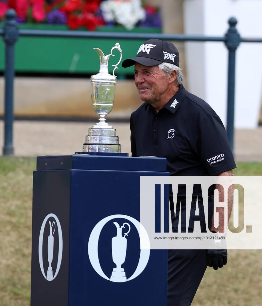 11th July 2022, Old Course at St Andrews, St Andrews, Fife, Scotland; The Open Golf Championship pre-tournament activities; Past Champion Gary Player with the Claret Jug during the Celebration of Champions event ActionPlus12407561 DavidxBlunsden