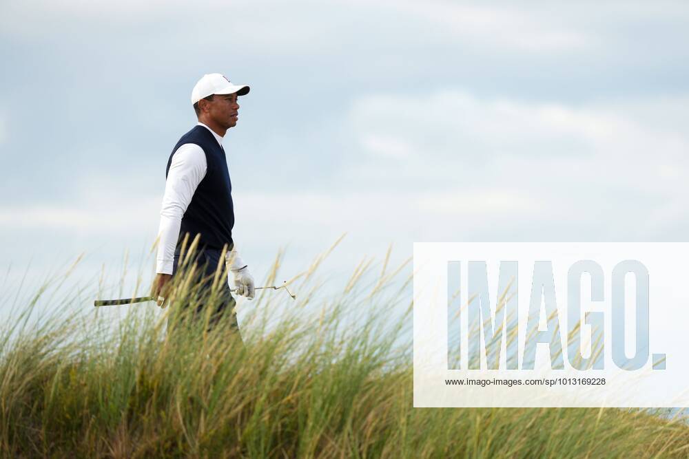 Bilder des Jahres 2022, Sport 07 Juli Mandatory Credit: Photo by Stuart Wallace Shutterstock (13026572ca) Tiger Woods during the 1st round. The British Open Championship, Day One, Golf, St Andrews, Fife, UK - 14 Jul 2022 The British Open Championship, Day One, Golf, St Andrews, Fife, UK - 14 Jul 2022