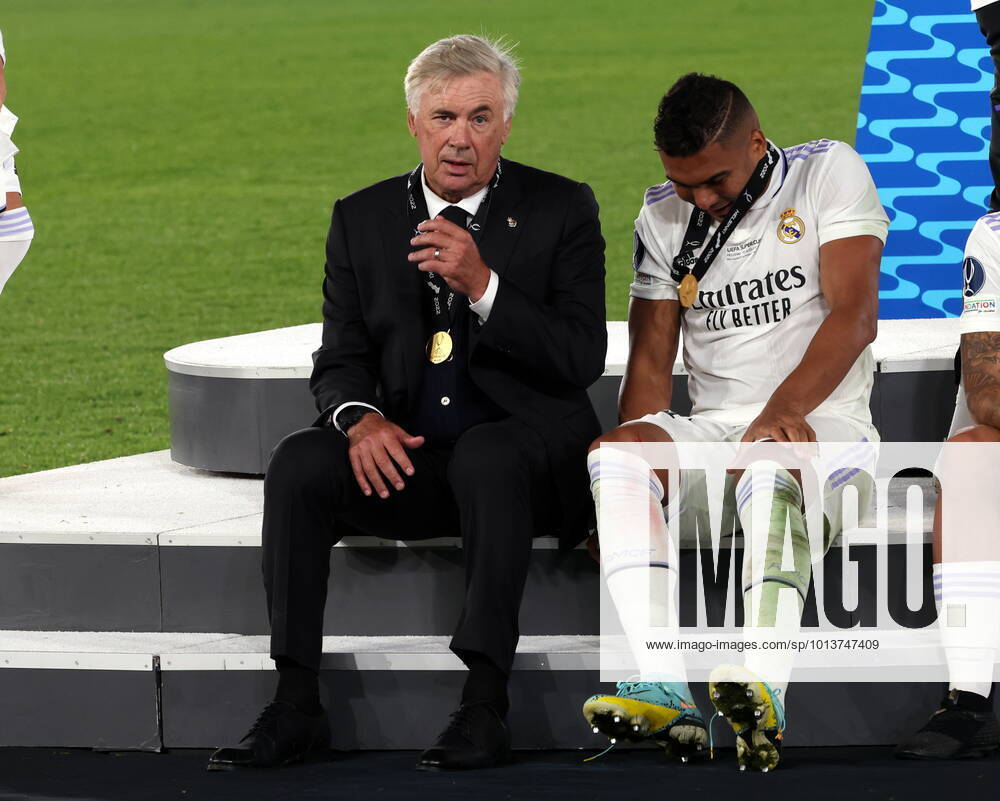 Olympiastadion Olympic Stadium, Helsinki. UEFA Super Cup 2022. Real Madrid v Eintracht Frankfurt Coach Carlo Ancelotti & Casemiro of Real Madrid with their medals Noxthirdxpartyxsales (195512837)
