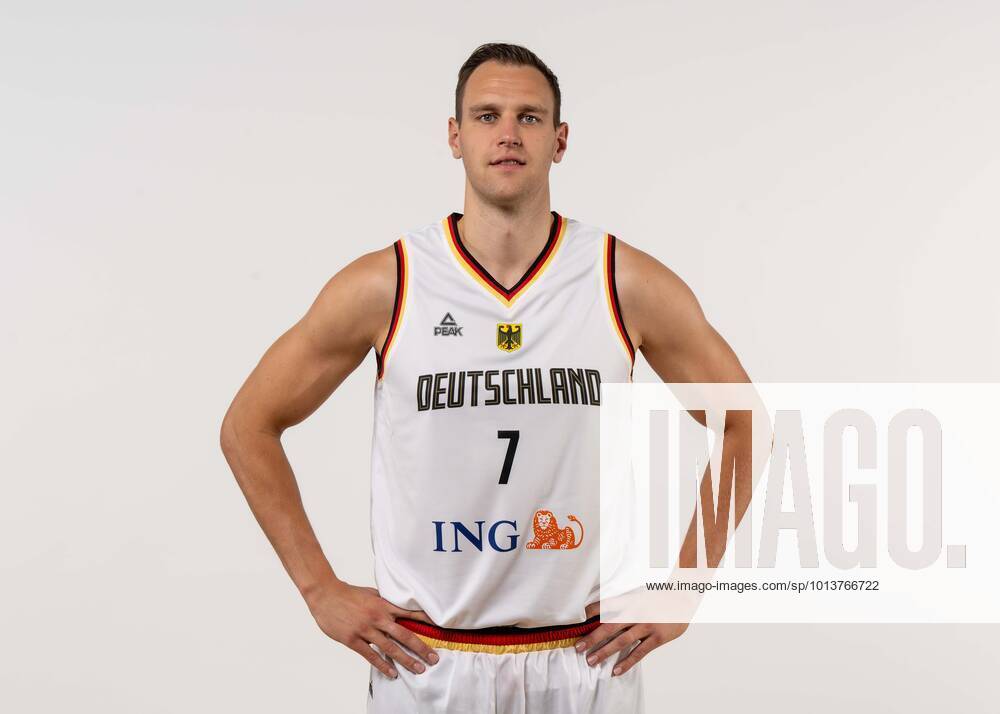 Basketball Cologne 08 08 2022 German Basketball National Team Men Squad for Eurobasket 2022 European Championship Johannes Voigtmann Germany, No 07