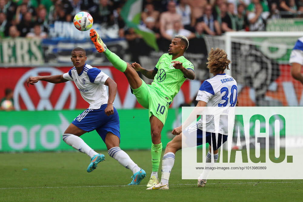 VfL vs Schalke 04, 1 BL Wolfsburg, 20 08 2022, FOOTBALL VfL Wolfsburg vs FC Schalke 04, 1 BL, season 2022 23 Lukas Nmecha VfL Wolfsburg Wolfsburg