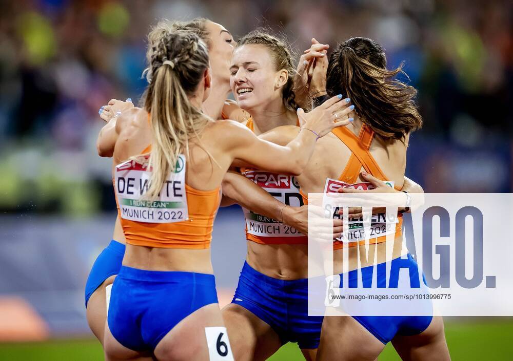MUNCHEN Lisanne de Witte, Lieke Klaver, Femke Bol and Eveline Saalberg celebrate the win in the final 4x400 meter relay on the tenth day of the Multi European Championship The German city of Munich will host a combined European Championship of various sports in 2022 ANP ROBIN VAN LONKHUIJSEN European Championships Munich 2022 Day 10 2022 ANPxSportx IVx 453313721 originalFilename: 453313721
