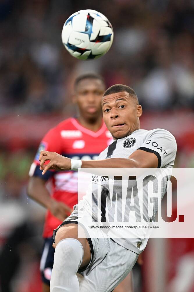 LILLE Kylian Mbappe of Paris Saint Germain scores after seconds during the French Ligue 1 match between Lille OSC and Paris Saint Germain at the Pierre Mauroy Stadium on August 21, 2022 in Lille, France ANP Dutch Height Gerrit van Keulen Ligue 1 Uber Eats 2022 2023 ANPxSportx xGerritxvanxKeulenxIVx 453354681 originalFilename: 453354681