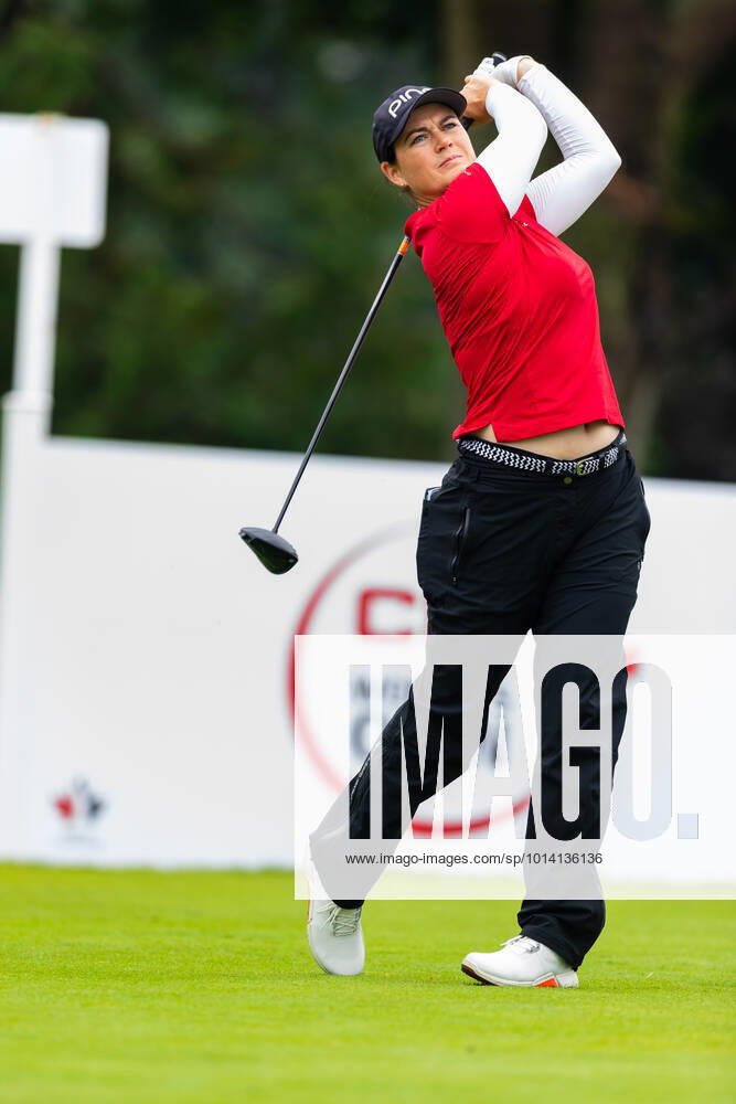 OTTAWA, ON - AUGUST 26: Caroline Masson of Germany tees off on the 1st hole during the second round of the CP Womens Open on August 26, 2022, at The Ottawa Hunt and Golf Club in Ottawa, ON, Canada. (Photo by Richard A. Whittaker Icon Sportswire) GOLF: AUG 26 LPGA, Golf Damen - CP Womens Open Icon2208260692