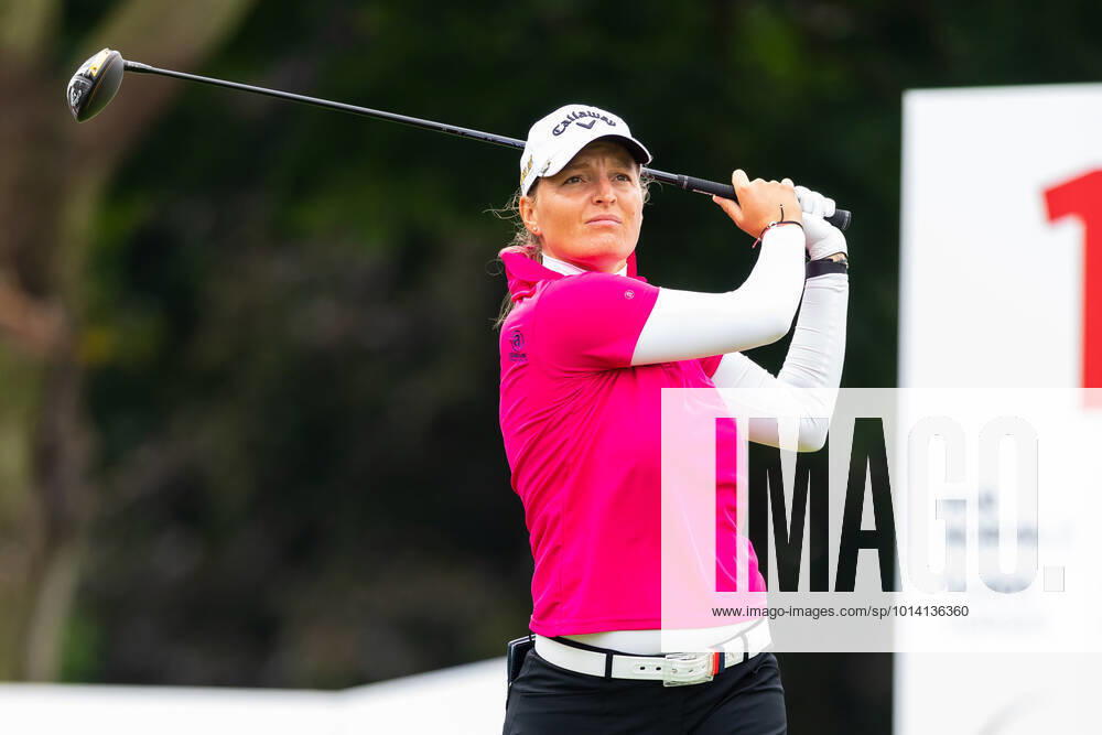 OTTAWA, ON - AUGUST 26: Perrine Delacour of France tees off on the 1st hole during the second round of the CP Womens Open on August 26, 2022, at The Ottawa Hunt and Golf Club in Ottawa, ON, Canada. (Photo by Richard A. Whittaker Icon Sportswire) GOLF: AUG 26 LPGA, Golf Damen - CP Womens Open Icon2208261102