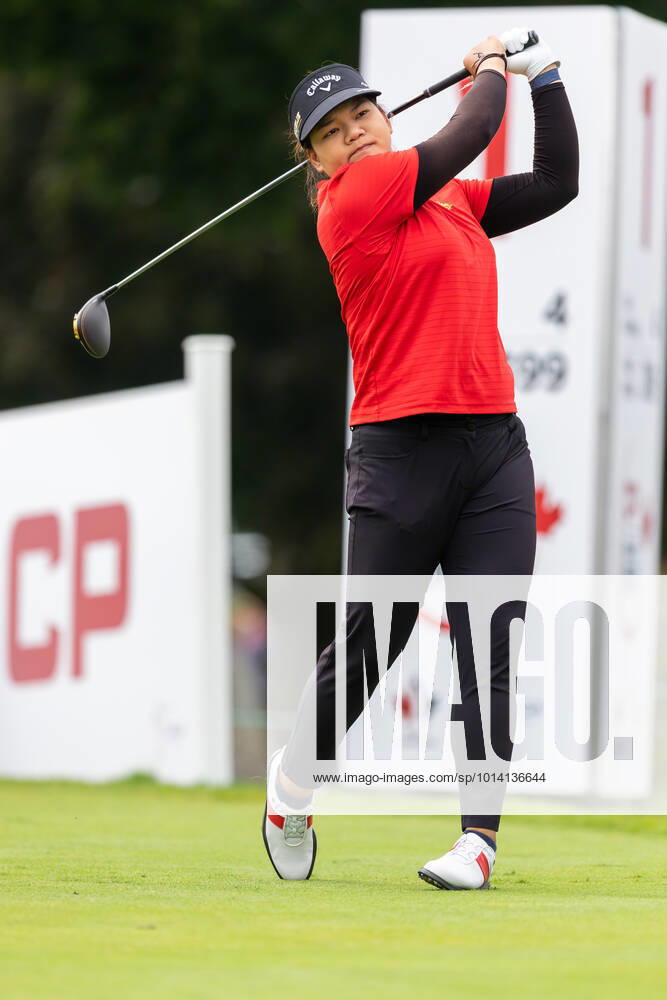 OTTAWA, ON - AUGUST 26: Wichanee Meechai of Thailand tees off on the 1st hole during the second round of the CP Womens Open on August 26, 2022, at The Ottawa Hunt and Golf Club in Ottawa, ON, Canada. (Photo by Richard A. Whittaker Icon Sportswire) GOLF: AUG 26 LPGA, Golf Damen - CP Womens Open Icon2208261402