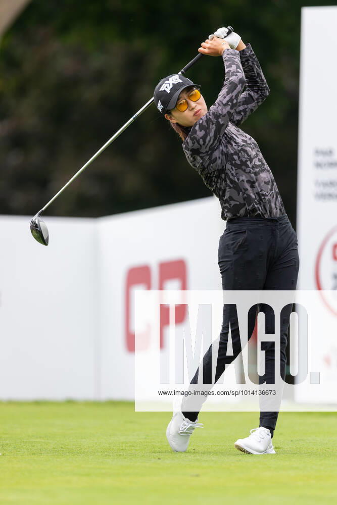 OTTAWA, ON - AUGUST 26: Jennifer Song of the United States tees off on the 1st hole during the second round of the CP Womens Open on August 26, 2022, at The Ottawa Hunt and Golf Club in Ottawa, ON, Canada. (Photo by Richard A. Whittaker Icon Sportswire) GOLF: AUG 26 LPGA, Golf Damen - CP Womens Open Icon2208261452