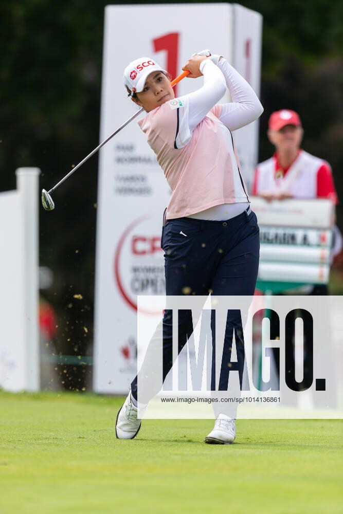 OTTAWA, ON - AUGUST 26: Ariya Jutanugarn of Thailand tees off on the 1st hole during the second round of the CP Womens Open on August 26, 2022, at The Ottawa Hunt and Golf Club in Ottawa, ON, Canada. (Photo by Richard A. Whittaker Icon Sportswire) GOLF: AUG 26 LPGA, Golf Damen - CP Womens Open Icon2208261702