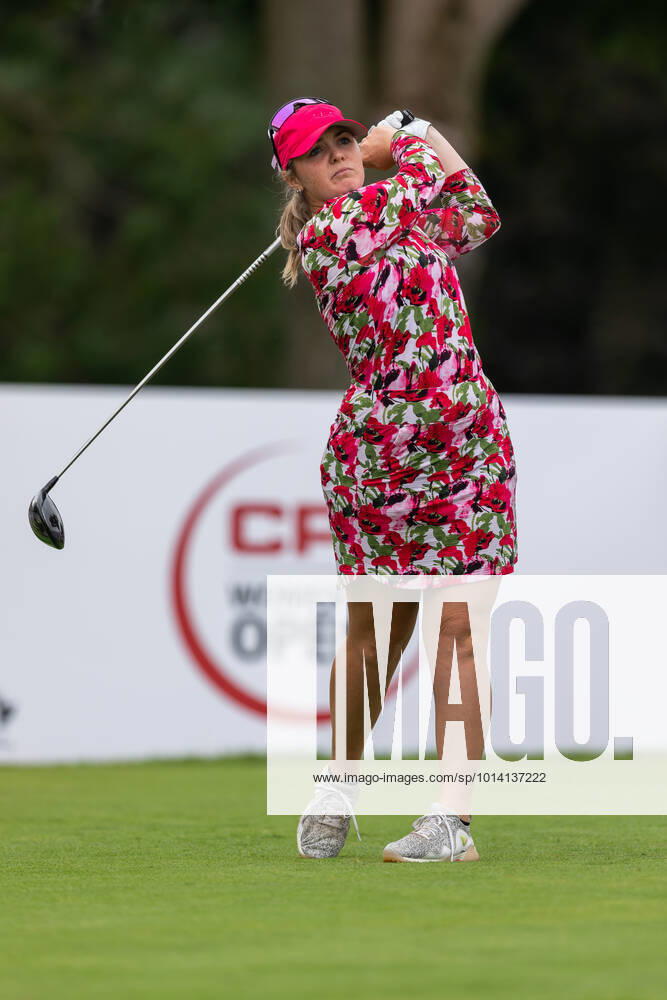 OTTAWA, ON - AUGUST 26: Valerie Tanguay of Canada tees off on the 1st hole during the second round of the CP Womens Open on August 26, 2022, at The Ottawa Hunt and Golf Club in Ottawa, ON, Canada. (Photo by Richard A. Whittaker Icon Sportswire) GOLF: AUG 26 LPGA, Golf Damen - CP Womens Open Icon2208262362