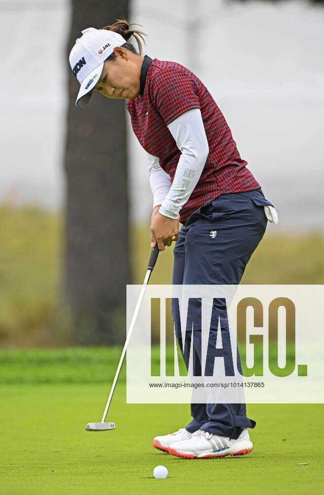 Golf: CP Women s Open Nasa Hataoka of Japan makes a birdie putt on the second hole during the second round of the CP Women s Open at Ottawa Hunt and Golf Club in Ottawa, Canada, on Aug. 26, 2022. A14AA0001330322P