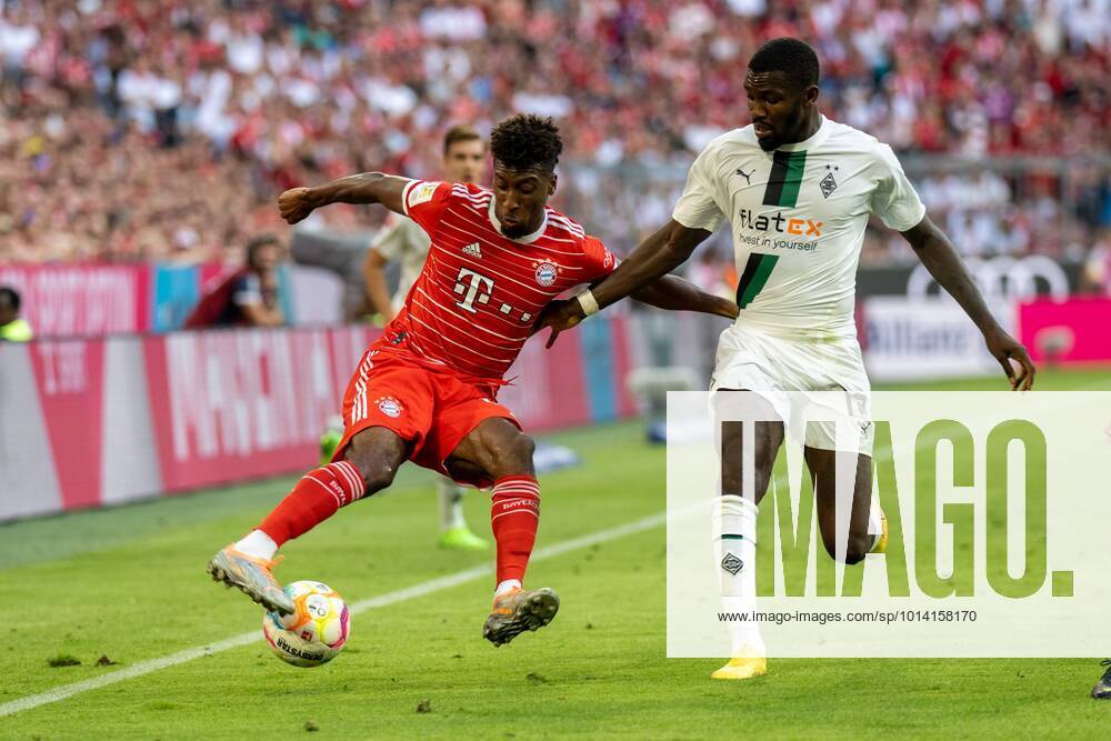 Kingsley Coman 11 FC Bayern Muenchen , Marcus Thuram 7 Borussia Moenchengladbach , FC Bayern Muenchen vs Borussia Moenchengladbach, Football, 1 Bundesliga, 4 Spieltag, 27 08 2022 DFB regulations prohibit any use of photographs as image sequences and or quasi video Muenchen Bayern Germany
