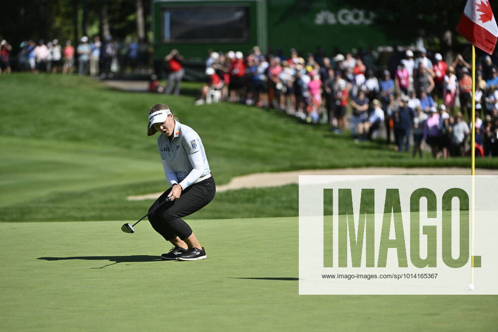 Ottawa, ON, CAN: Canada s Brooke Henderson reacts as her putt fails to enter the hole at the 18th green during the CP Women s Open in Ottawa, on Saturday, Aug. 27, 2022. Brooke Henderson - ZUMAc35_ 20220827_zaf_c35_050
