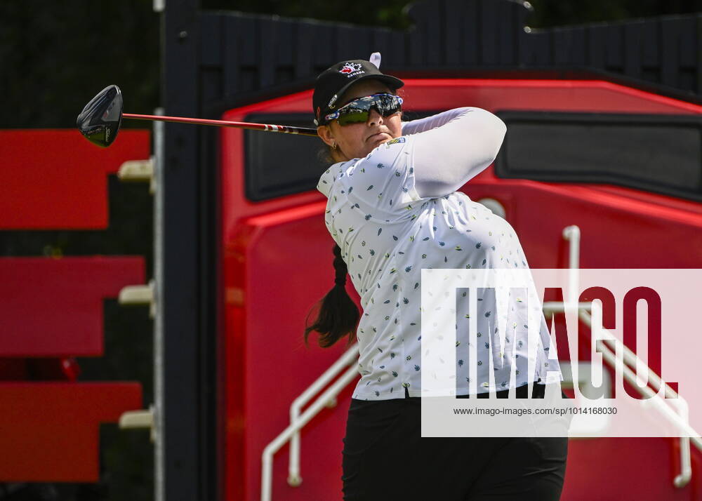 Ottawa, ON, CAN: Canada s Lauren Zaretsky tees off at the 1st hole during the CP Women s Open in Ottawa, on Saturday, Aug. 27, 2022. Lauren Zaretsky - ZUMAc35_ 20220827_zaf_c35_077