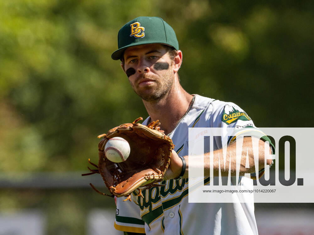 Eric Brenk Bonn Capitals, 30 with sure eye, GER, Bonn Capitals vs Untouchables Paderborn, Baseball Bundesliga, Final German Championship, Season 2022, 28 08 2022, Bonn Capitals vs Untouchables Paderborn, Baseball Bundesliga, Final German Championship, Season 2022, 28 08 2022 Bonn