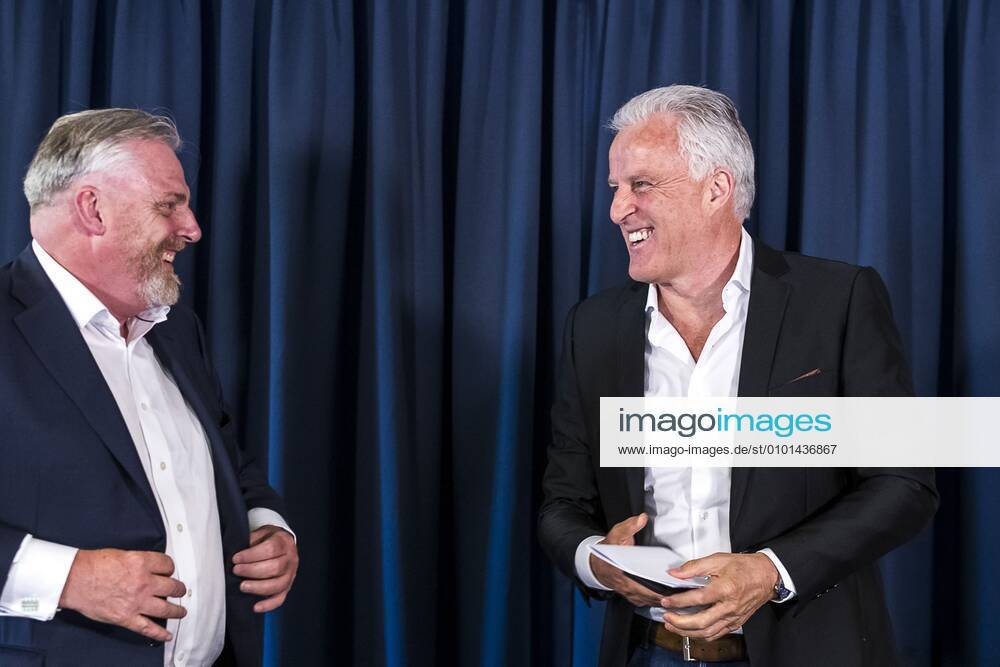 Press conference Peter R de Vries. Marengo proces. counselor crown witness Nabil B. Pers conferentie Peter R. De Vries, vertrouwenspersoon kroongetuige Nabil B., Marengo proces. Peter Schouten. Press conference Peter R de Vries x8319162x