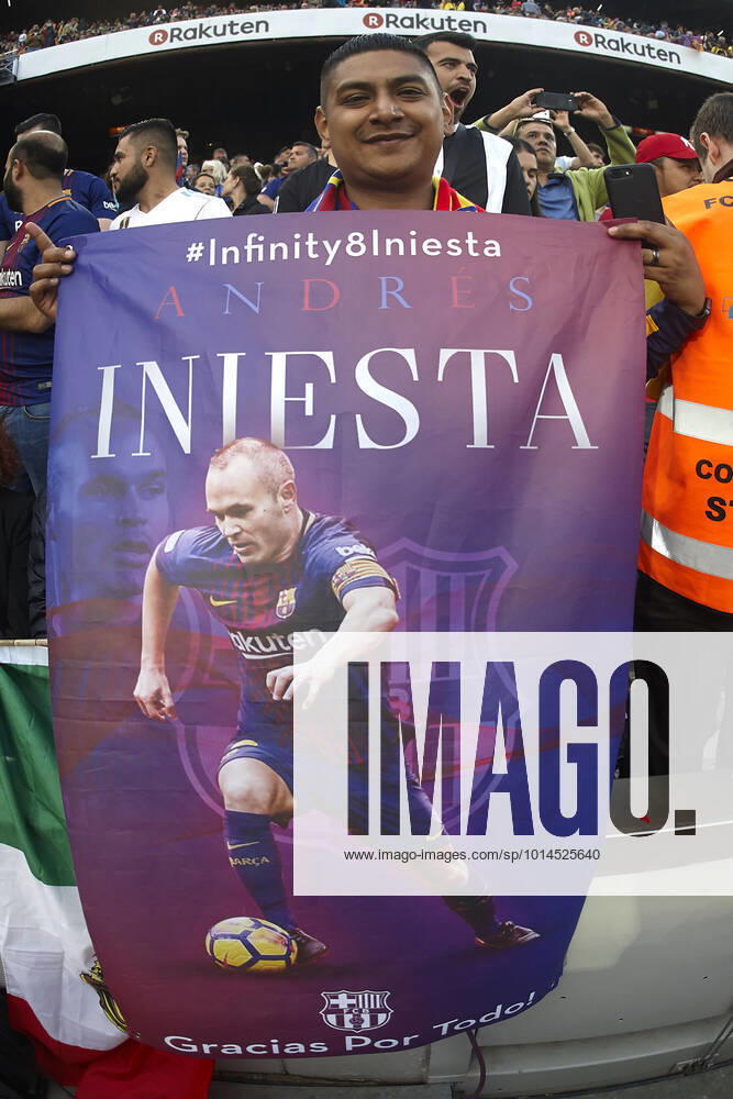 FC Barcelona, Barca v Real Madrid CF. La Liga date 36, Camp Nou stadium, Barcelona, Spain - 06 May 2018 Andres Iniesta and FC Barcelona fan before the kick off. Barcelona SPA