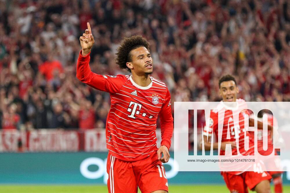 Goal celebration of Leroy Sane 10 FC Bayern Muenchen to 2 0, FC Bayern Muenchen vs FC Barcelona, Champions League, football, preliminary round, 13 09 2022 Muenchen Bayern Germany