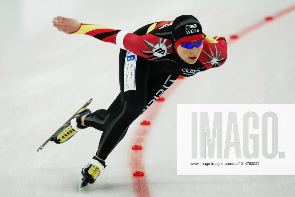 HAMAR 20040208 German skater Claudia Pechstein finished 3rd in the women s 1500 meters at the allround skating World Championship, WM, Weltmeisterschaft in Hamar, Norway, February 8, 2004. Photo Cornelius Poppe SCANPIX Code 20520 Oslo Norway BILDER
