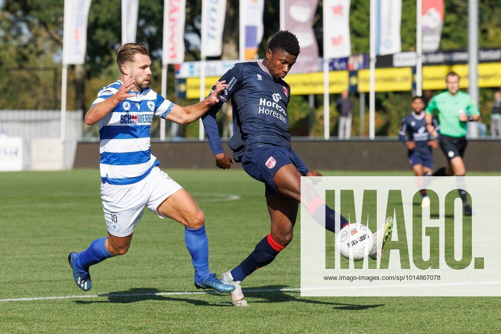 , Sportpark de Westmaat , season 2022 2023 , Jack s League Dutch Tweede Divisie football. (L-R) Spakenburg player Wimilio Vink, vv Noordwijk player Barbosa Nhoca during the match Spakenburg - vv Noordwijk Spakenburg - Noordwijk x18371350x