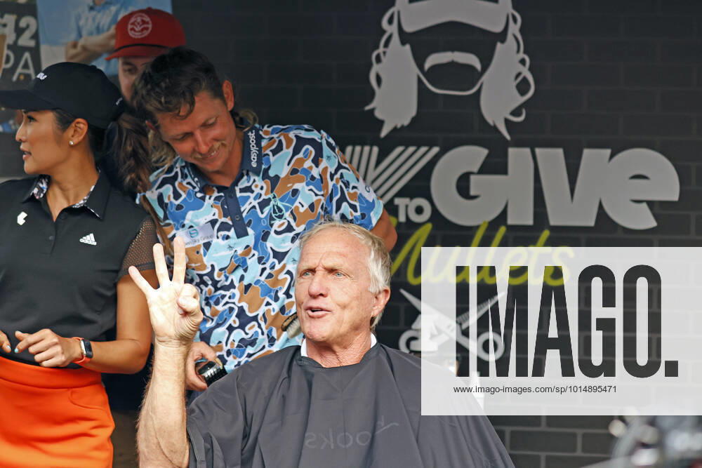 SUGAR GROVE, IL - SEPTEMBER 17: LIV golfer Cameron Smith gives Greg Norman the LIV CEO and golf commissioner a mullet hair cut for charity after the second round of the LIV Golf Invitational Series Chicago on September 17, 2022 at Rich Harvest Farms in Sugar Grove, Illinois. (Photo by Brian Spurlock Icon Sportswire) GOLF: SEP 17 LIV Golf Invitational Series Chicago Icon220917089