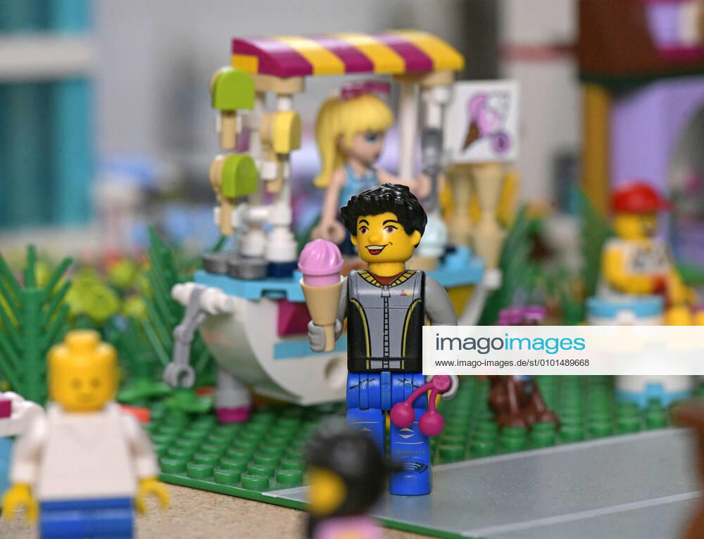 Lego toys in the childrens room, scene in summer, man at the ice cream cart 08 06 2020, Lego toys in the childrens room 08 06 2020, Lego toys in the childrens room