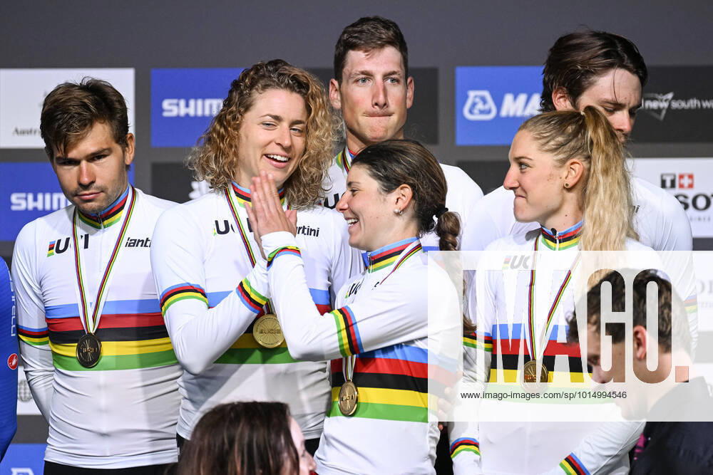 KW38 21st September 2022; Wollongong, Illawarra, South Wales, Australia: UCI World Road cycling, Rad, Radsport, Strasse Championships, winners Switzerland on the podium for the Team Time Trial Mixed relay ActionPlus12428103 NigelxOwen