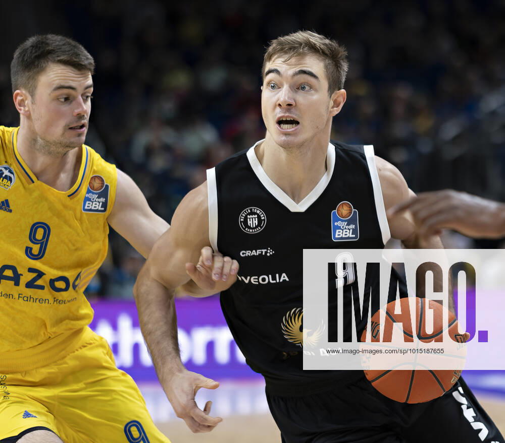 Jonas Mattisseck Alba , Ziga Samar Towers 28 09 22, Berlin, Alba Berlin vs Veolia Towers Hamburg Basketball Bundesliga, easy credit bbl, season 2022 2023, 02 matchday Â