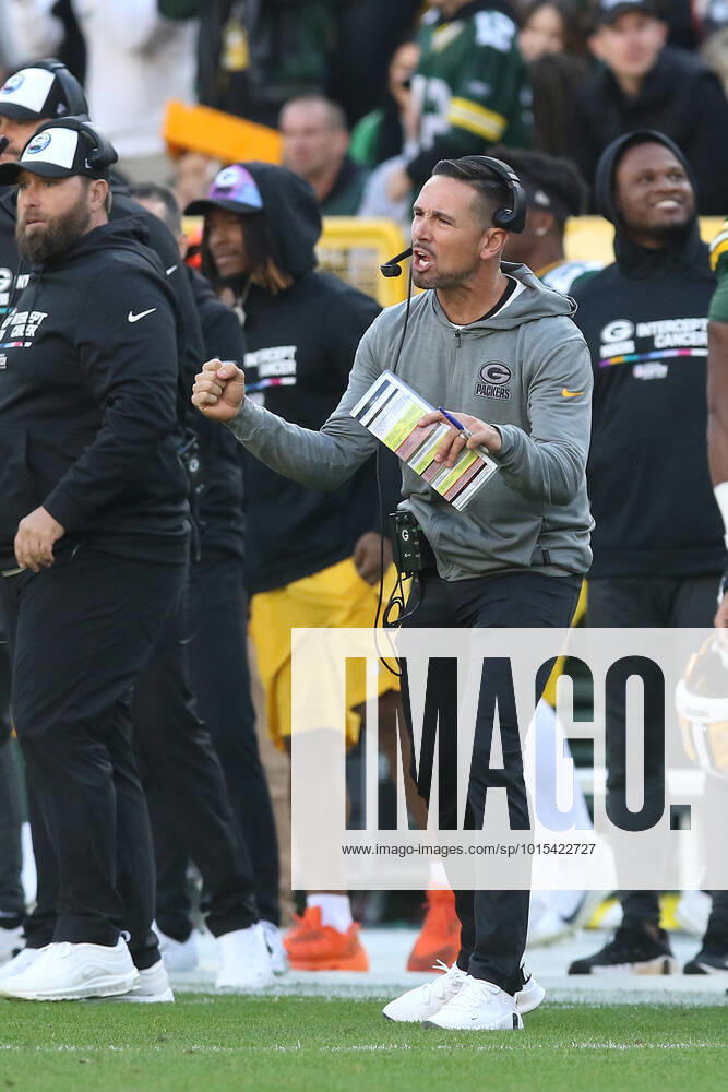 GREEN BAY, WI - OCTOBER 02: Green Bay Packers head coach Matt LaFleur reacts to a third down stop during a game between the Green Bay Packers and the New England Patriots at Lambeau Field on October 2, 2022 in Green Bay, WI. (Photo by Larry Radloff Icon Sportswire) NFL, American Football Herren, USA OCT 02 Patriots at Packers Icon2210022050
