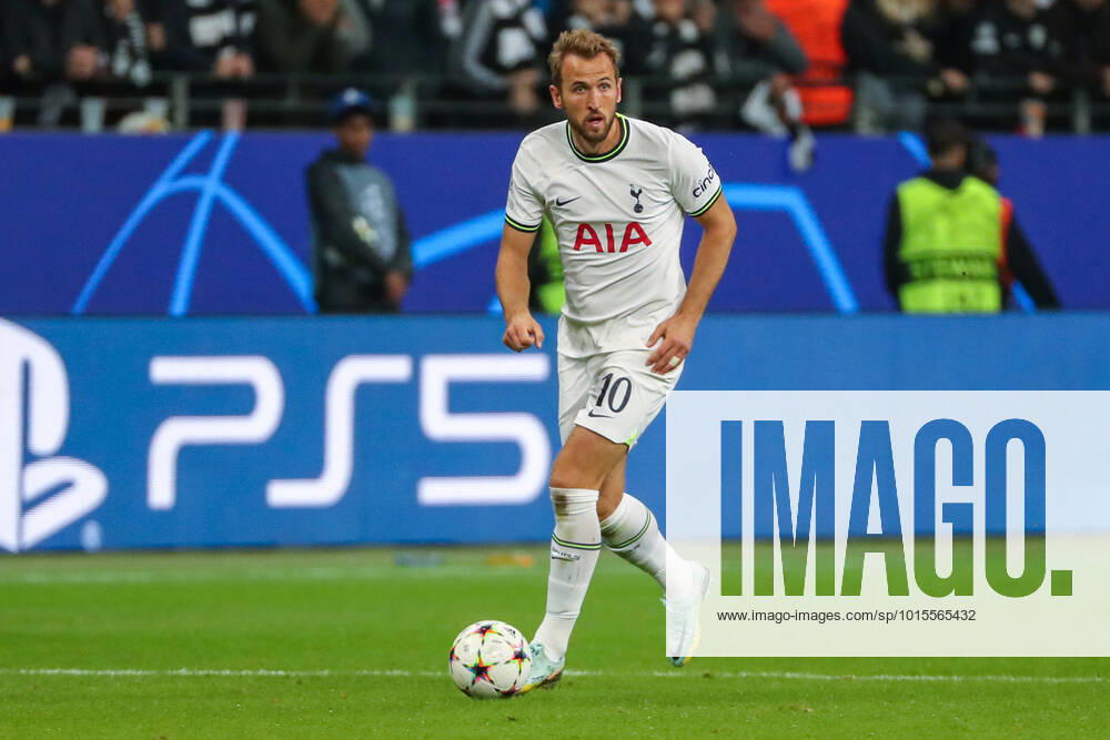 Champions League Eintracht Frankfurt Tottenham Hotspur on 04 10 2022 at Deutsche Bank Park in Frankfurt Harry Kane Tottenham 10 on the ball MH