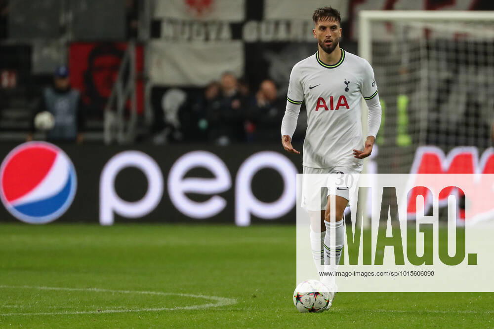 Champions League Eintracht Frankfurt Tottenham Hotspur on 04 10 2022 at Deutsche Bank Park in Frankfurt Rodrigo Bentancur Tottenham 30 on the ball MH