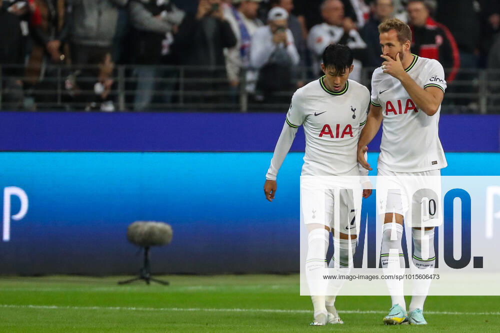 Champions League Eintracht Frankfurt Tottenham Hotspur on 04 10 2022 at Deutsche Bank Park in Frankfurt Harry Kane Tottenham 10 in conversation with Heung Min Son Tottenham 7 MH