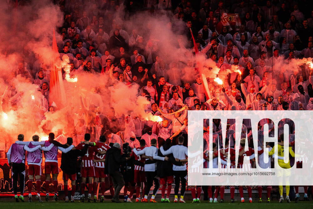 Players of Union Berlin celebrate with supporters in the stands after the UEFA Europa League match between Malmö FF and Union Berlin on October 6, 2022 in Malmö Photo Petter Arvidson BILDBYRAN code PA PA0409 football football soccer fotball uefa europa league malmö ff union berlin bbeng jubel public pyrotechnics,