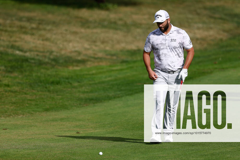 Jon Rahm of Spain in action during the Acciona Open Espana 2022, Round 2, celebrated at Club de Campo de Madrid on October 07, 2022, in Madrid, Spain. MADRID SPAIN - ZUMAa181 20221008_zaa_a181_012