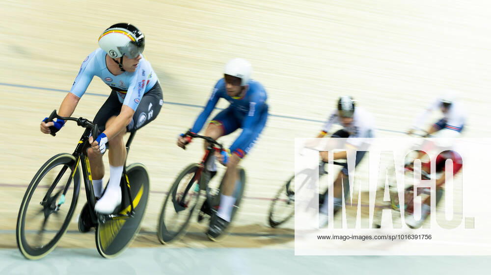 Belgian Jules Hesters pictured in action during the tempo race, second out of four of the men s Omnium event on day four of the UCI Track World Championships, at the Saint-Quentin-en-Yvelines velodrome in Montigny-le-Bretonneux, France, Saturday 15 October 2022. The World Championships take place from 12 to 16 October 2022. BENOITxDOPPAGNE x47103698x