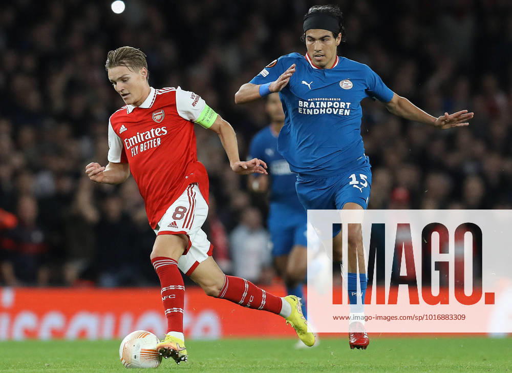 London, England, 20th October 2022. Martin Odegaard of Arsenal and Erick Gutià rrez of PSV Eindhoven during the UEFA Europa League match at the Emirates Stadium, London. Picture credit should read: Paul Terry Sportimage . SPI-1970-0064