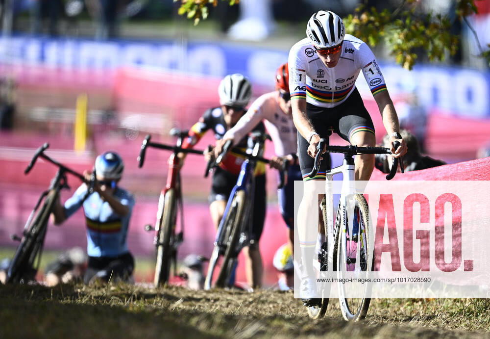 Belgian Joran Wyseure pictured in action during the men s U23 race at the World Cup cyclocross cycling event in Tabor, Czech Republic, stage 3 (out of 16) of the UCI World Cup cyclocross competition, Sunday 23 October 2022. JASPERxJACOBS x47423607x