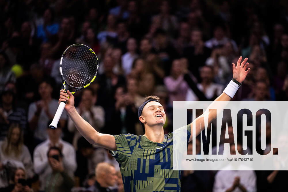 Holger Rune of Denmark celebrates after the final of the men s singels during day 9 of the Stockholm Open tennis tournament on October 23, 2022 in Stockholm Photo Jesper Zerman BILDBYRAN COP 234 JZ0258 tennis stockholm open day 9 finals bbeng jubel,