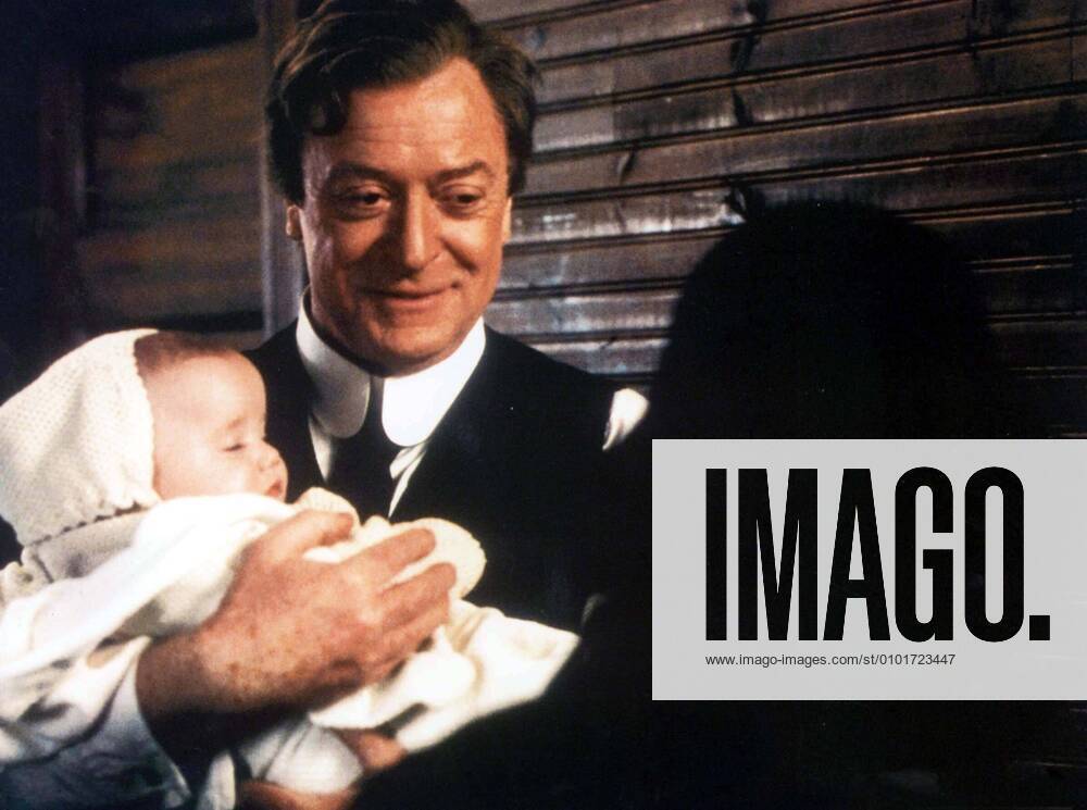 OSCARS. Bester Nebendarsteller. Preisträger 1991-2000 THE CIDER HOUSE RULES THE CIDER HOUSE RULES MICHAEL CAINE Date: 1999. Strictly editorial use only in conjunction with the promotion of the film. Credit line mandatory. This image is copyright of the film company and is supplied under the terms of issue as film still. No commercial or book cover use permitted without prior consent from the film company. Mandatory credit line: Image courtesy MIRAMAX Ronald Grant Archive Mary Evans