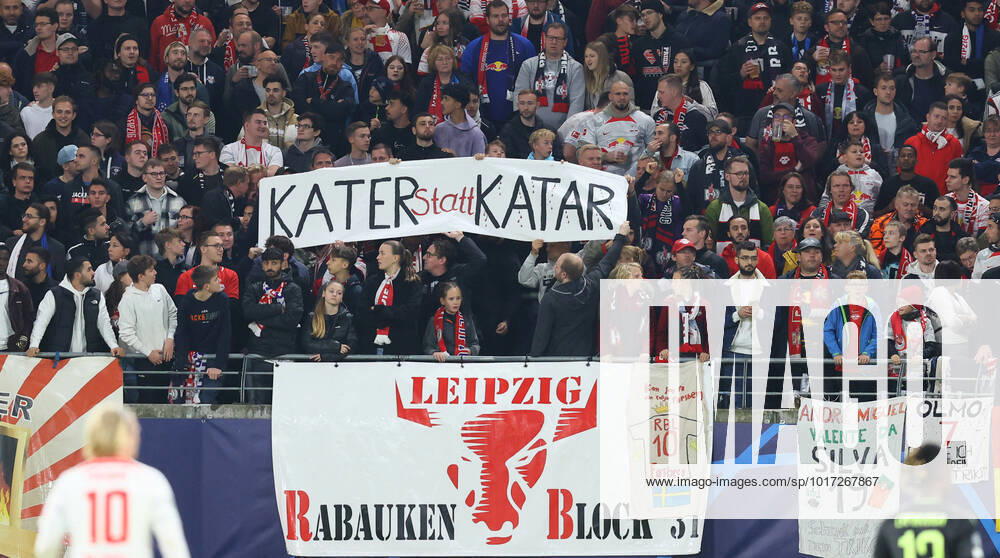 RB Leipzig Real Madrid 25 10 2022 Leipzig, 25 10 2022, Red Bull Arena, UEFA Champions League, Gr F, Matchday 5 , RB Leipzig GER vs Real Madrid ESP , In the picture fans of RB Leipzig KATER instead of KATAR protest against the upcoming World Cup in Qatar , Picture Point