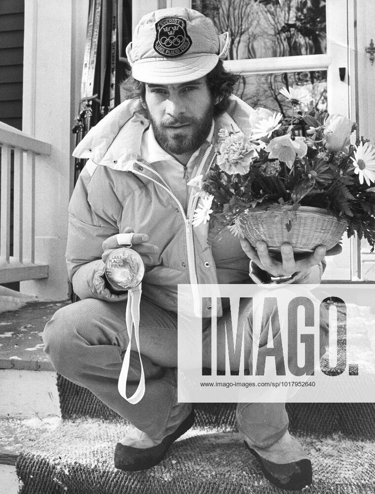 ARCHIVE CA 1980 02 17 Swedens Thomas Wassberg with gold medal and flowers after winning the mens 15 km cross-country skiing event at the Olympics in Lake Placid probably 17th February 1980 Photo Svenskt Pressfoto TT Code 20360 Lake Placid USA