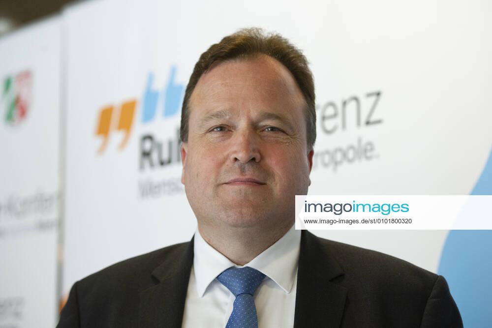 Norbert DAHMEN, Head of the Department of Law and Order of the City of Dortmund, Portrait, Portrait, Portrait, Cut single image, single motif, on the occasion of the signing of the cooperation agreement Security Cooperation Ruhr to Combat Clan Crime , SiKo Ruhr on 22 06 2020 in Essen