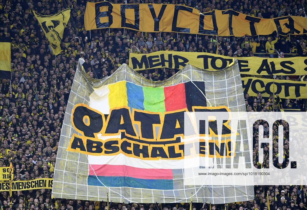 Dortmund, Germany, Signal Iduna Park, BV Borussia Dortmund vs VfL Bochum 1 Bundesliga, Fans Borussia Dortmund with banner Qatar shut down Photo Ralf Treese DFB DFL REGULATES PROHIBIT ANY USE OF PHOTOGRAPHS AS IMAGE SEQUENCES AND OR QUASI VIDEO Dortmund Signal Iduna Park North Rhine Westphalia Germany 521_BVBBOC20221105_027 Treese-521