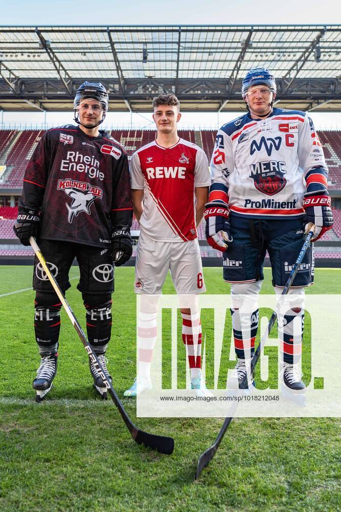 Press appointment at the RheinEnergieSTADION Cologne to the Wintergame on 03 12 2022 Kölner Haie vs Adler Mannheim Maximilian Kammerer Cologne , left Eric Martel 1 FC Cologne , center Denis Reul Mannheim , right According to the specifications of the DEL German Ice Hockey League, the publication and further use of the recordings in electronic media and terminals of any kind during the ongoing game is not allowed
