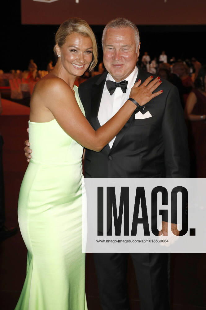 Franziska van Almsick with partner Jürgen B Harder at the 51 Ball des Sports 2022 in the RheinMain CongressCenter Wiesbaden, 16 07 2022 xS.xGabschx xFuturexImage