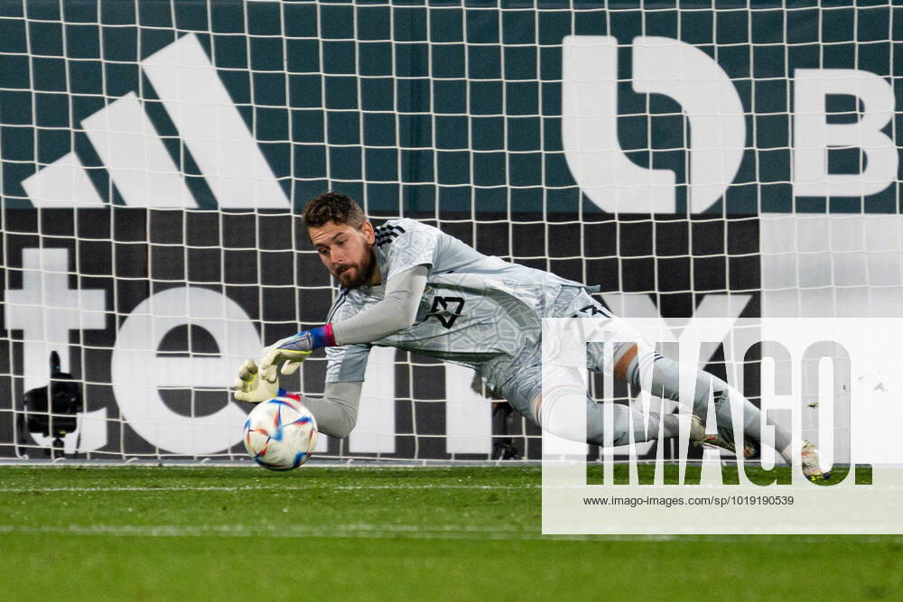 Goalkeeper Kristoffer Nordfeldt of Sweden during the international friendly football match between Mexico and Sweden on November 16, 2022 in Girona Photo Ludvig Thunman BILDBYRAN code LT LT0441 football football soccer football training country international friendly Mexico Sweden Sweden Sweden a bbeng,