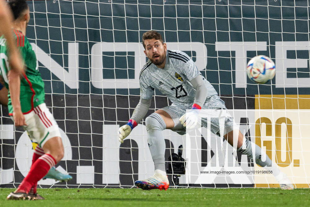 Goalkeeper Kristoffer Nordfeldt of Sweden during the international friendly football match between Mexico and Sweden on November 16, 2022 in Girona Photo Ludvig Thunman BILDBYRAN code LT LT0441 football football soccer football training country international friendly Mexico Sweden Sweden Sweden a bbeng,