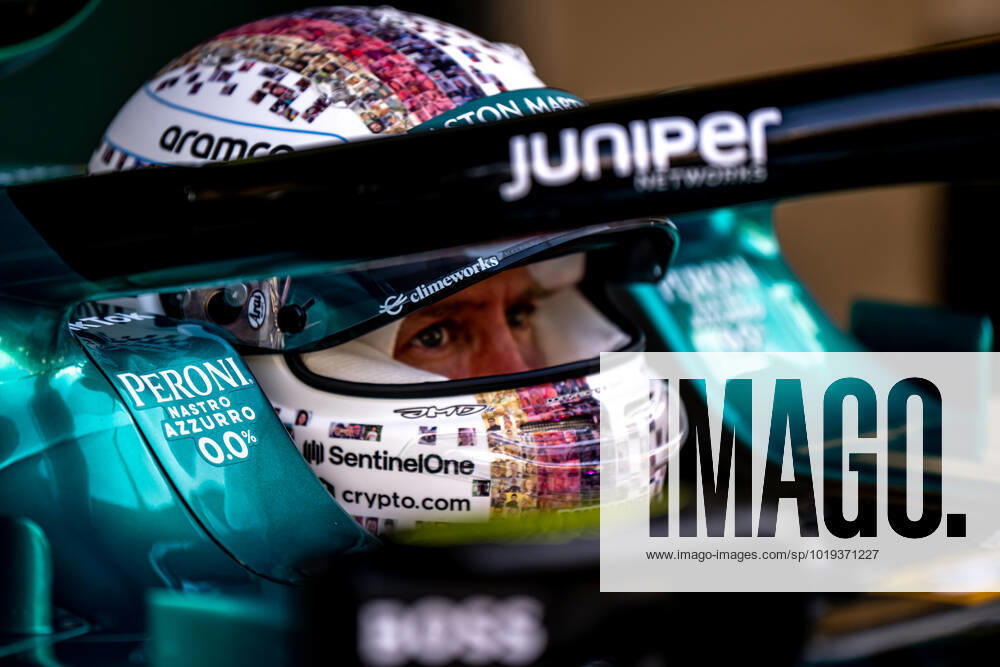 ABU DHABI, UNITED ARAB EMIRATES: Sebastian Vettel, racing for the Aston Martin F1 team during the 2022 Formula 1 Abu Dhabi Grand Prix at the Yas Marina Circuit in Abu Dhabi, United Arab Emirates.