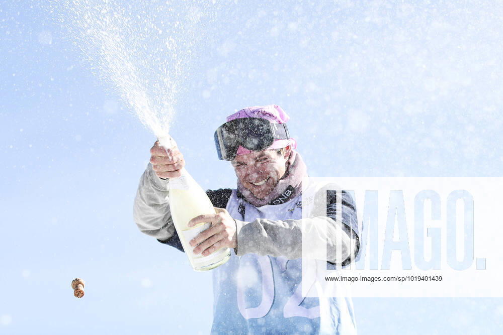 KW46 FREESTYLE SKIING - FIS WC Slopestyle Stubai NEUSTIFT,AUSTRIA,19.NOV.22 - FREE SKI, FREESTYLE SKIING - FIS Freeski Slopestyle World Cup, men. Image shows Birk Ruud (NOR). GEPAxpictures xPatrickxSteiner