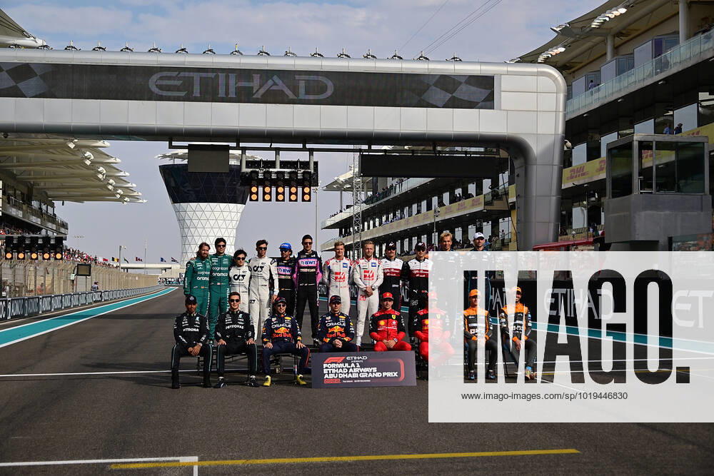 FORMULA 1 ETIHAD AIRWAYS ABU DHABI GRAND PRIX 2022 20 11 2022, Yas Marina Circuit, Abu Dhabi, FORMULA 1 ETIHAD AIRWAYS ABU DHABI GRAND PRIX 2022 , in picture final photo of all Formula 1 drivers 2022 Top row l to r Sebastian Vettel from Germany of Team Aston Martin, Lance Stroll from Canada of Team Aston Martin, Yuki Tsunoda from Japan of Team Alpha Tauri, Pierre Gasly from France of Team Alpha Tauri, Fernando Alonso from Spain of Team Alpine, Esteban Ocon from France of Team Alpine, Mick Schumacher from Germany of Team Haas, Kevin Magnussen from Denmark of Team Haas, Valtteri Bottas from Finland of Team Alfa Romeo Orlen, Zhou Guanyu from China of Team Alfa Romeo Orlen, Alexander Albon from Great Britain of Team Williams Racing, Nicolas Latifif from Canada of Team Williams Bottom row f l n r Lewis Hamilton from Great Britain of Team Mercedes, George Russell from Great Britain of Team Mercedes, Sergio Perez from Mexico from Team Oracle Red Bull, Max Verstappen from the Netherlands from Team Oracle Red Bull, Charles Leclerc from Monaco from Team Ferrari, Carlos Sainz from Spain from Team Ferrari, Lando Norris from Great Britain from Team McLaren, Daniel Ricciardo from Australia from Team McLaren nordphotoxGmbHx xBratic nph00250
